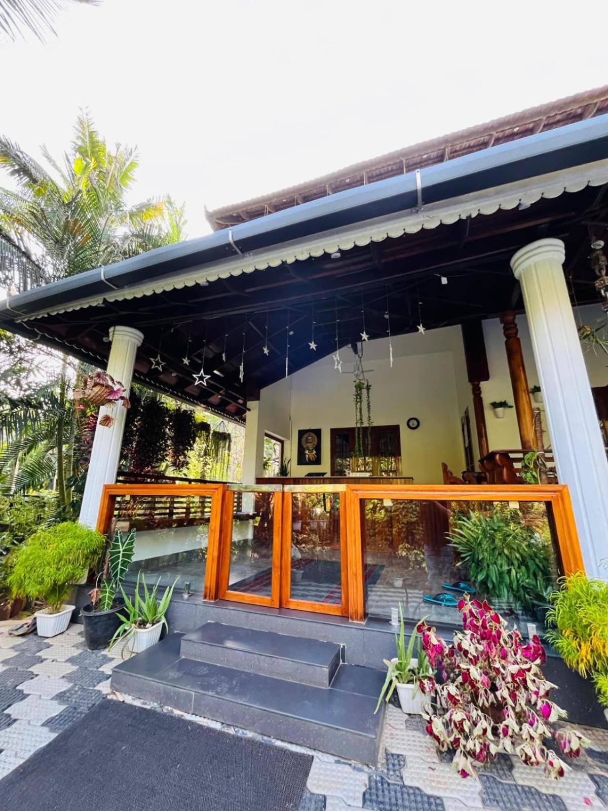Lush Acres Villa Thekkady Luaran gambar